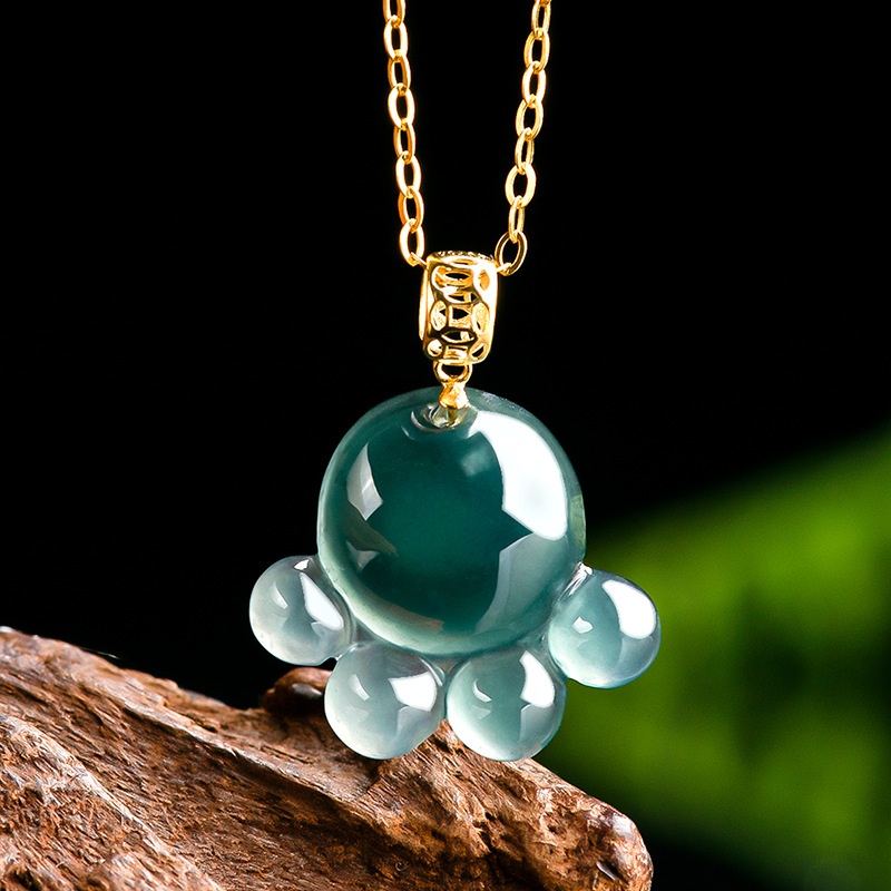 Women Fashion Necklace - จี้หยกน้ำเงินธรรมชาติรูปอุ้งเท้าแมว สร้อยคอหยกแกะสลัก เครื่องประดับแฟชั่น ของขวัญพร้อมใบรับรองสำหรับผู้หญิง
