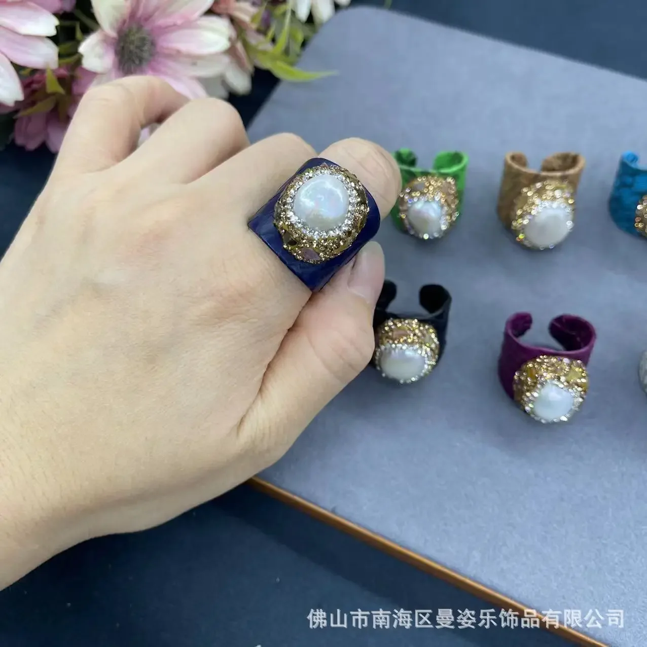หนังงูแท้ฝังด้วยพลอยสามสีไข่มุ - Women'S Fashion E Commerce บทวิจารณ์และราคา