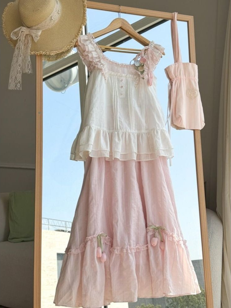 ชุดเซ็ตสองชิ้นตกแต่งระบายสไตล์ - Lace Trim Cami บทวิจารณ์และราคา